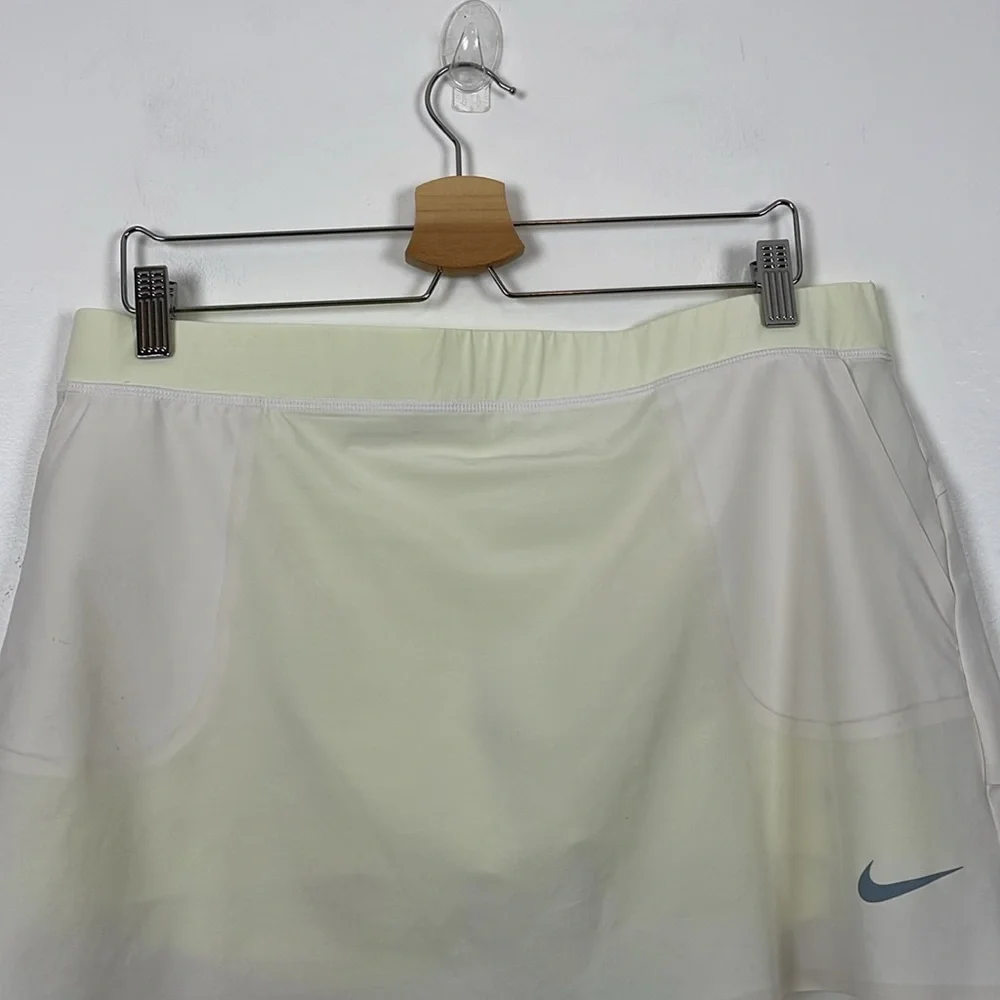 Nike Dri Fit Womens L 2 Piece Short Skirt 3 Pocket Tennis Removable Active Set